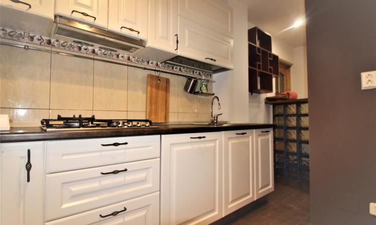 4 camere-90 mp-decomandat-2 bai-2 balcoane-Turda