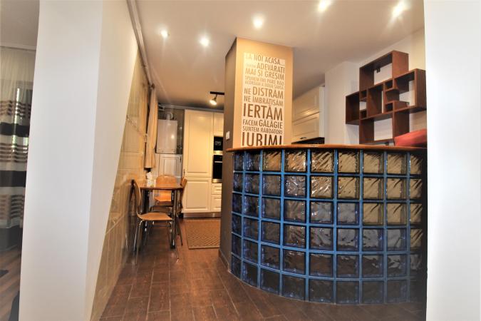 4 camere-90 mp-decomandat-2 bai-2 balcoane-Turda