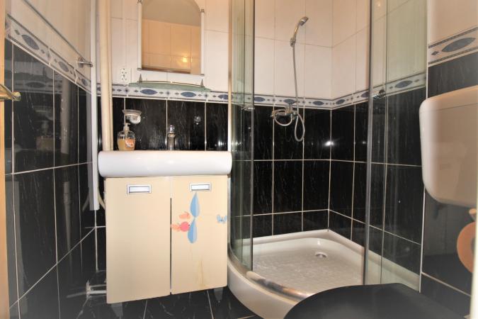 4 camere-90 mp-decomandat-2 bai-2 balcoane-Turda