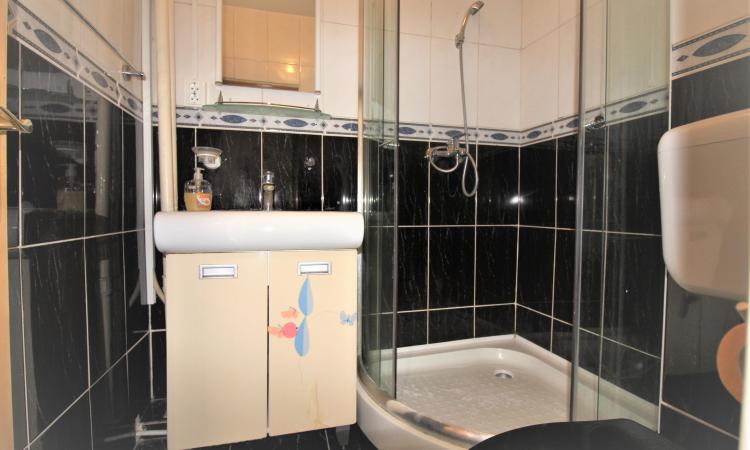 4 camere-90 mp-decomandat-2 bai-2 balcoane-Turda
