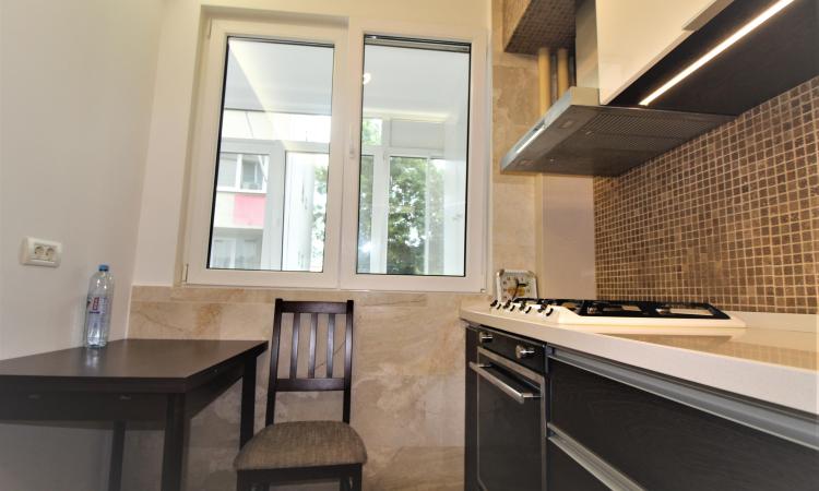 2 camere-55 mp-semidecomandat-etaj 1-renovat-1 Mai