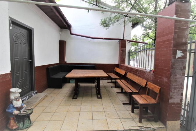casa-170 mp-6 camere-3 terase -curte 130 mp-1 Mai