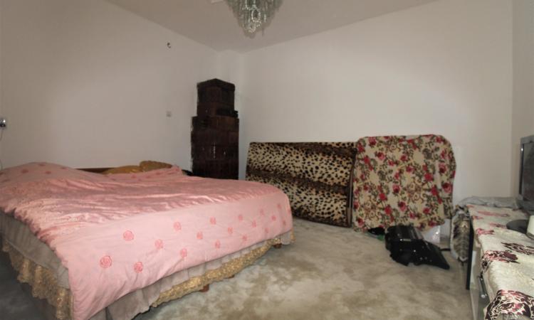 casa-170 mp-6 camere-3 terase -curte 130 mp-1 Mai
