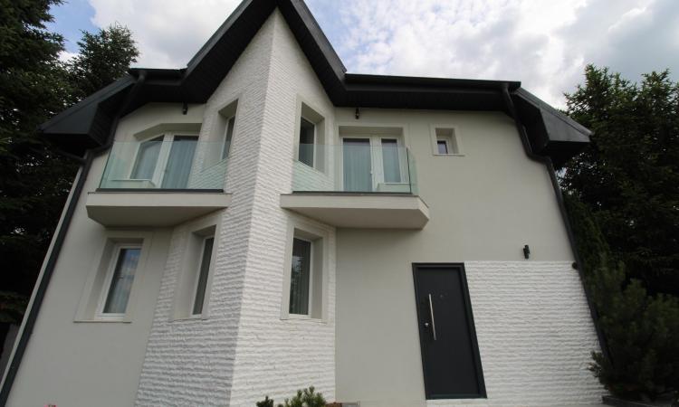 Vila superba Baneasa 4 camere - teren 1200 mp - Complet renovata lux-