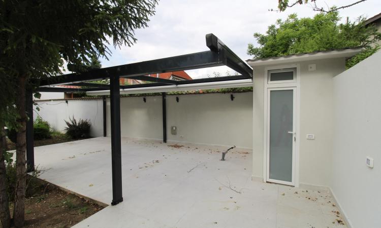 Vila superba Baneasa 4 camere - teren 1200 mp - Complet renovata lux-