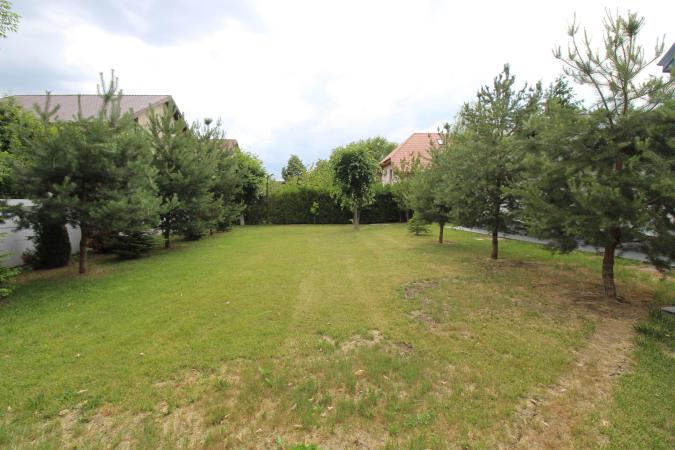 Vila superba Baneasa 4 camere - teren 1200 mp - Complet renovata lux-