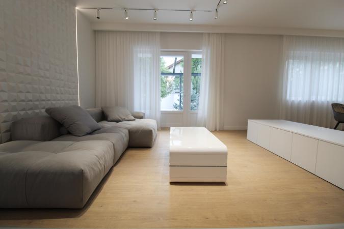 Vila superba Baneasa 4 camere - teren 1200 mp - Complet renovata lux-