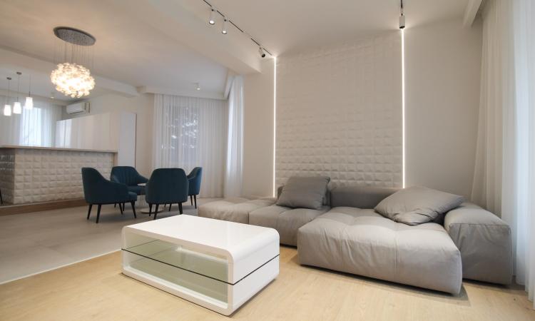Vila superba Baneasa 4 camere - teren 1200 mp - Complet renovata lux-