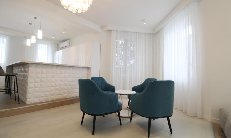 Vila superba Baneasa 4 camere - teren 1200 mp - Complet renovata lux-