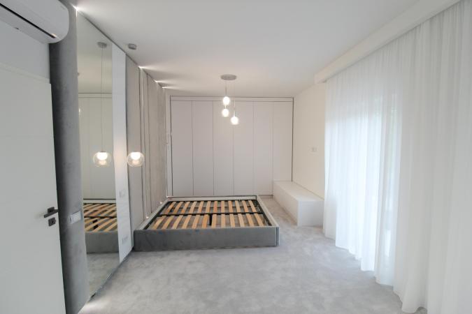 Vila superba Baneasa 4 camere - teren 1200 mp - Complet renovata lux-