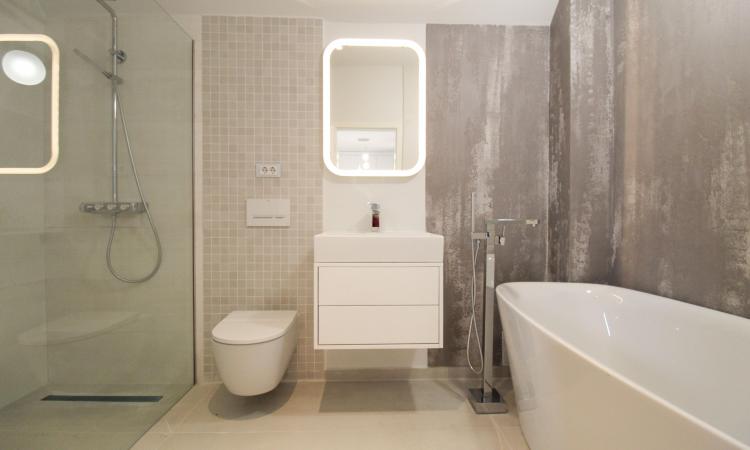 Vila superba Baneasa 4 camere - teren 1200 mp - Complet renovata lux-