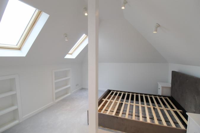 Vila superba Baneasa 4 camere - teren 1200 mp - Complet renovata lux-