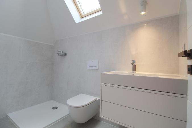 Vila superba Baneasa 4 camere - teren 1200 mp - Complet renovata lux-