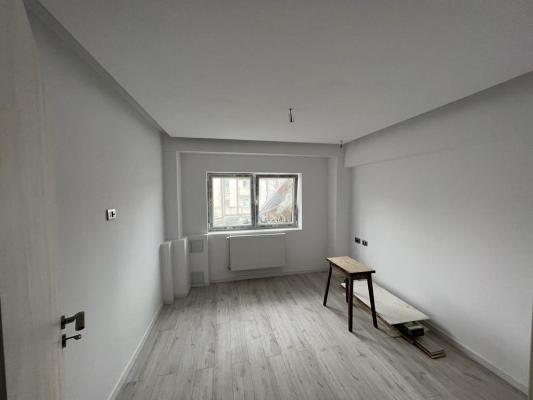 Decebal-Bld. Decebal-complet renovat-ideal birou