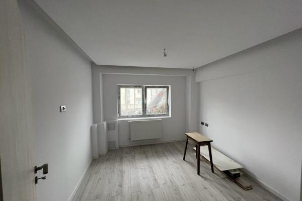 Decebal-Bld. Decebal-complet renovat-ideal birou