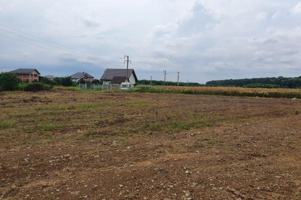 Izvorani Snagov, Str Maresal Averescu zona vile noi cu toate utilitatile