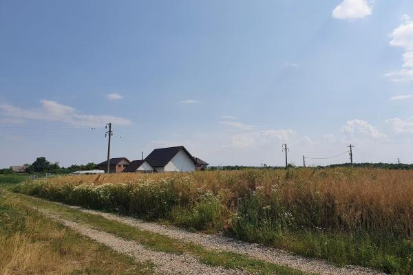 Izvorani Snagov, Str Maresal Averescu zona vile noi cu toate utilitatile