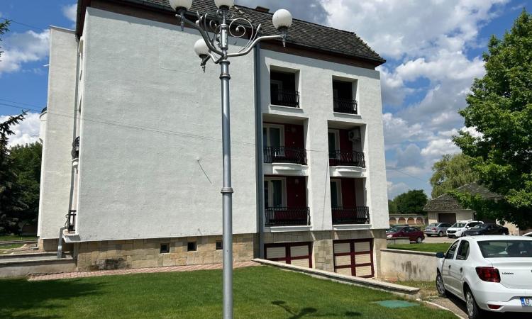 Villa for rent for offices 1000 sqm