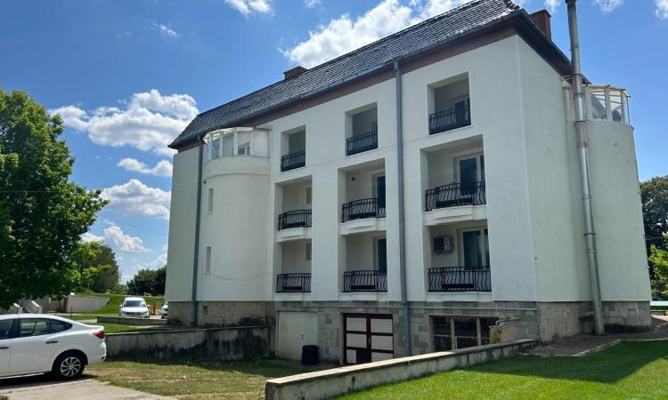 Villa for rent for offices 1000 sqm
