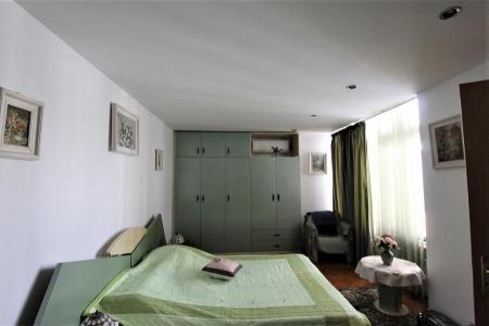 Vila Dorobanti 7 Camere - Garaj - 2000