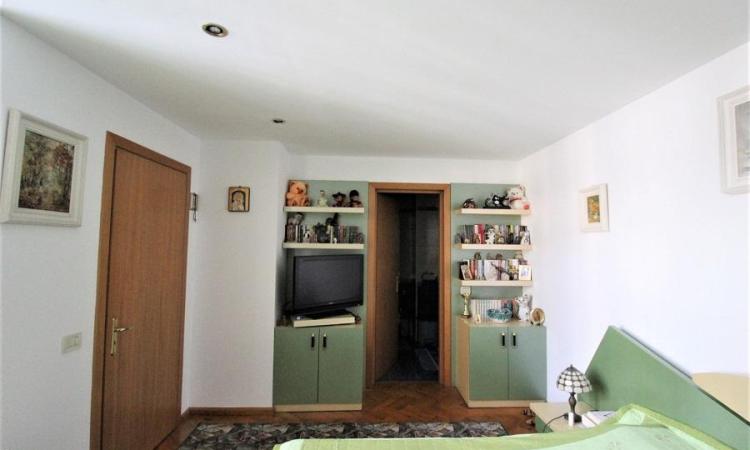Vila Dorobanti 7 Camere - Garaj - 2000