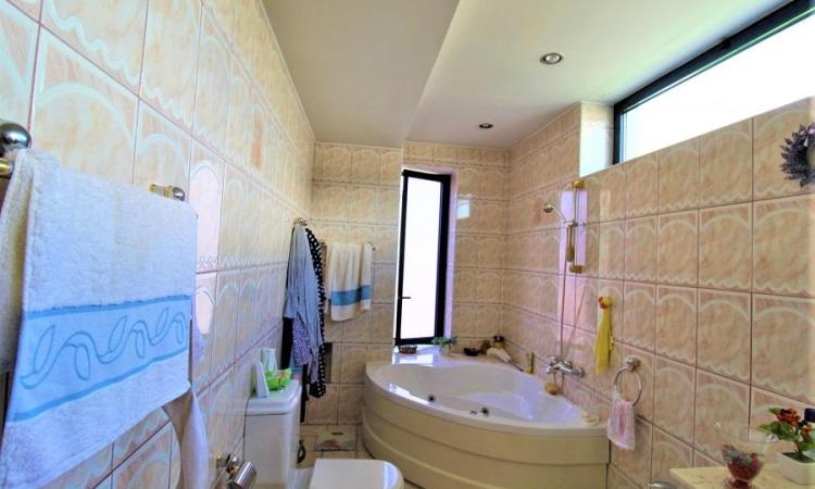 Vila Dorobanti 7 Camere - Garaj - 2000