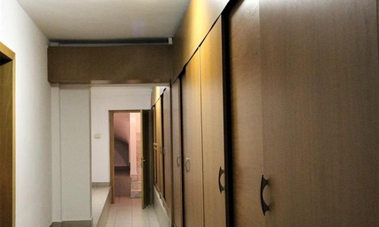 Vila Dorobanti 7 Camere - Garaj - 2000