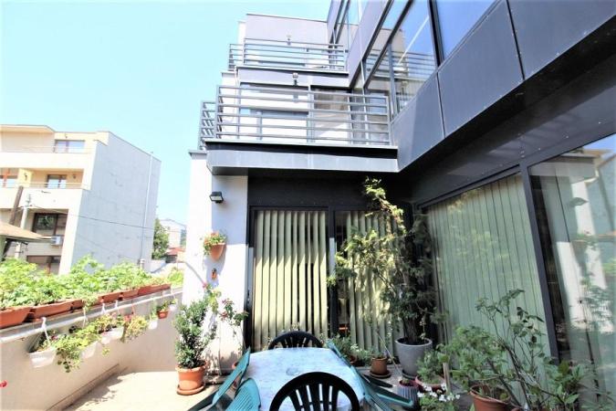Vila Dorobanti 7 Camere - Garaj - 2000