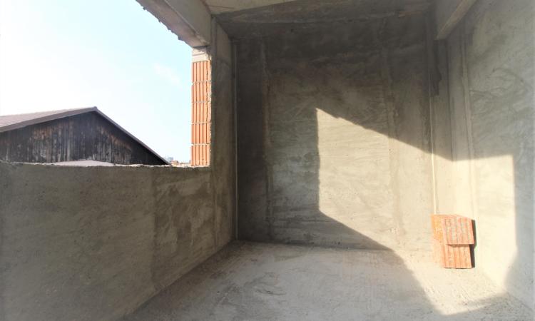 3 camere-decomandat-100 mp-2 bai-5 balcoane-centrala proprie-Domenii