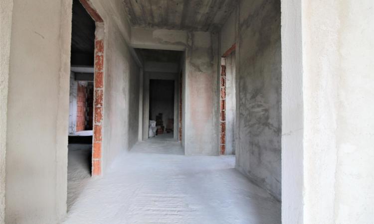 3 camere-decomandat-100 mp-2 bai-5 balcoane-centrala proprie-Domenii
