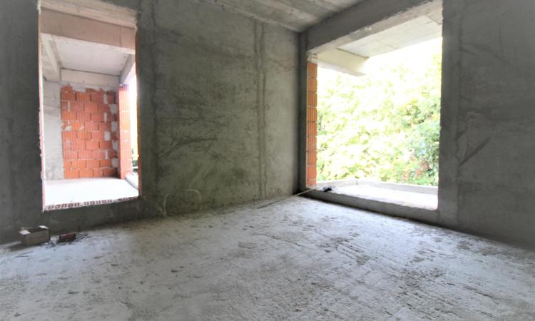 3 camere-decomandat-100 mp-2 bai-5 balcoane-centrala proprie-Domenii