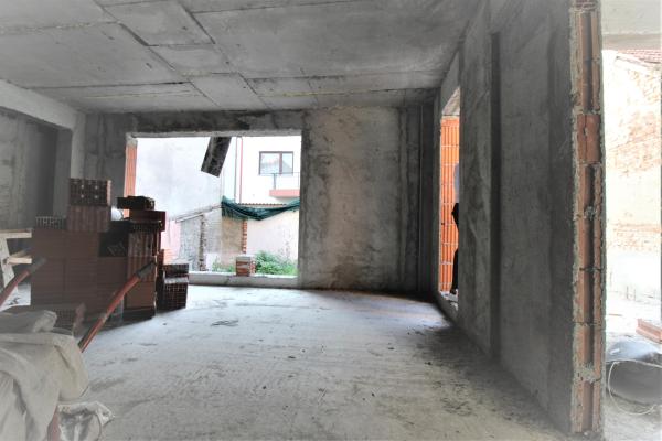 3 camere-decomandat-2 bai-curte 100 mp-centrala proprie-parcare subteran
