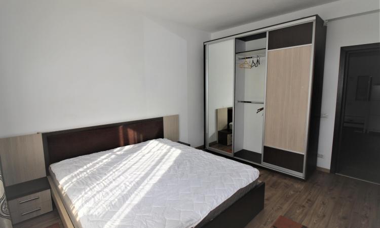 3 camere-decomandat- 72 mp-centrala proprie-1 Mai