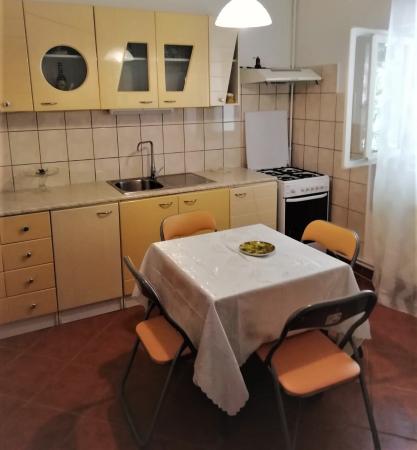 2 camere in vila interbelica-66 mp-centrala proprie-Domenii