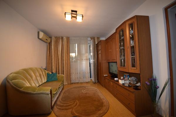 Berceni - Piata Resita - 2 camere  - renovat - mobilat