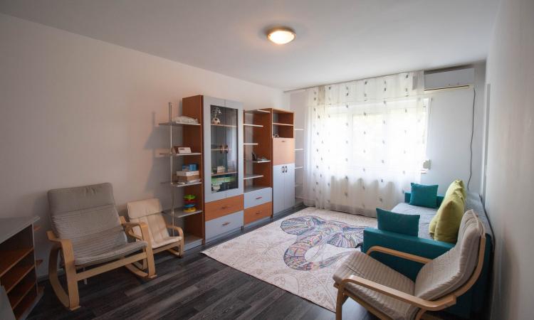 3 Camere - Aviatiei - Promenada