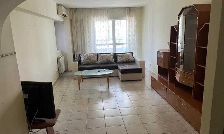 Unirii-Nerva Traian-2 camere-stradal-vedere bulevard