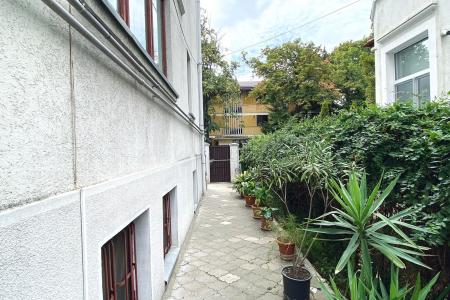 Birouri - Rezidenta - 4 camere - Primaverii - Vila