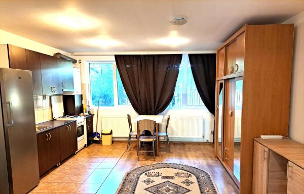 Bucurestii Noi - Strada Darza, apartament 2 camere in vila, semidecomandat,