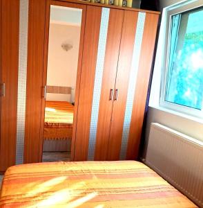 Bucurestii Noi - Strada Darza, apartament 2 camere in vila, semidecomandat,