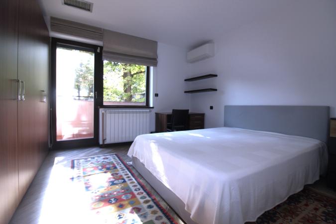 3 camere-decomandat-100 mp-2 bai-centrala-2 locuri parcare-Primaverii