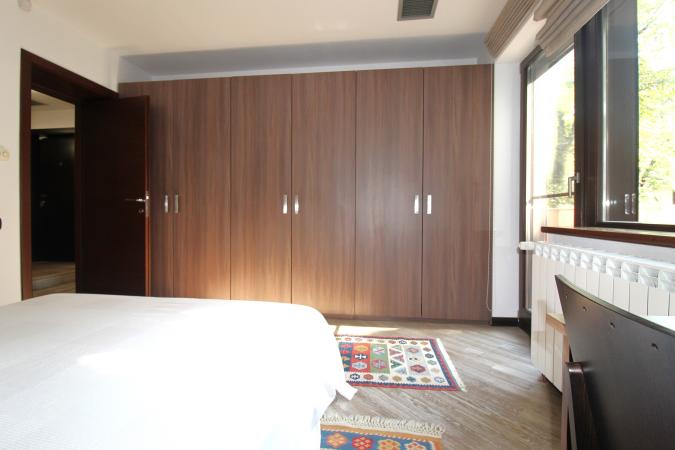 3 camere-decomandat-100 mp-2 bai-centrala-2 locuri parcare-Primaverii