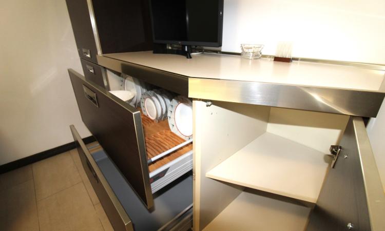 3 camere-decomandat-100 mp-2 bai-centrala-2 locuri parcare-Primaverii