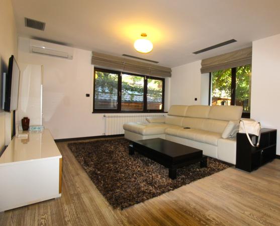 3 camere-decomandat-100 mp-2 bai-centrala-2 locuri parcare-Primaverii