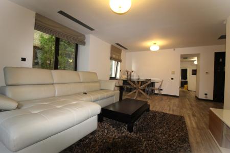 3 camere-decomandat-100 mp-2 bai-centrala-2 locuri parcare-Primaverii