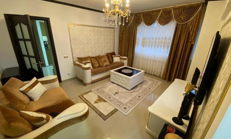 3 rooms-semi-detached-Stefan cel Mare
