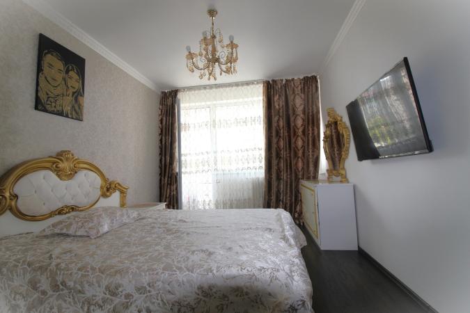 3 rooms-semi-detached-Stefan cel Mare