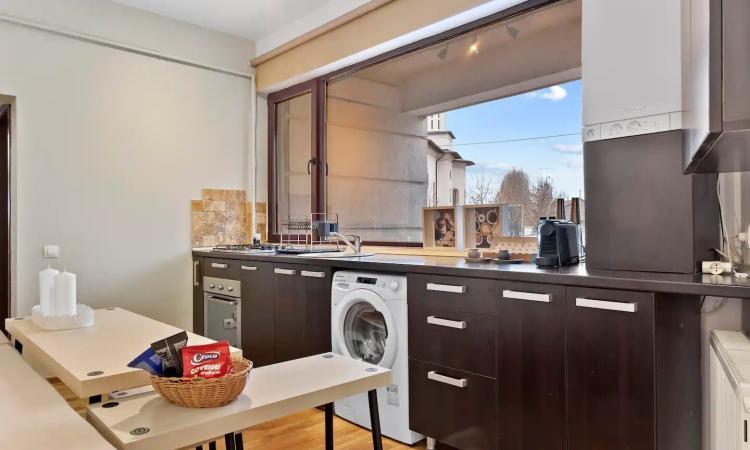 Baneasa - Sisesti, apartament 2 camere in bloc, etaj P/3