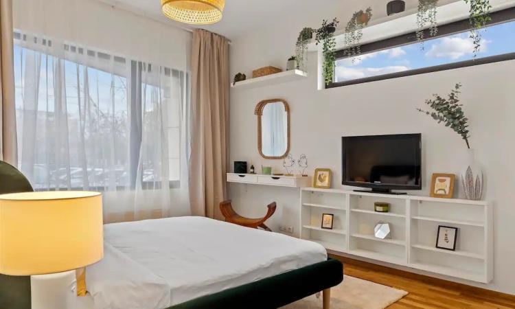 Baneasa - Sisesti, apartament 2 camere in bloc, etaj P/3