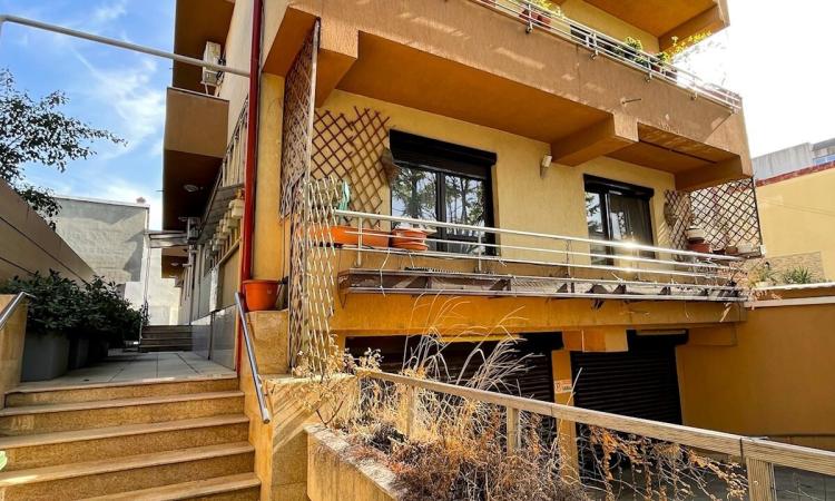 Ion Mihalache - Carol Knappe, apartament 2 camere in bloc, parter-inalt